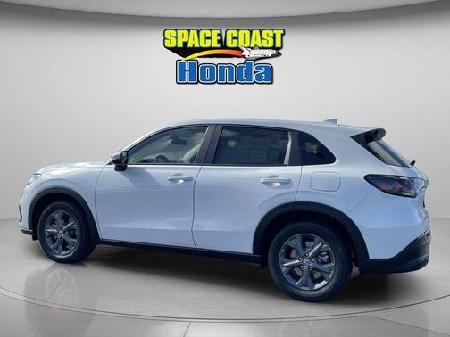 Platinum 2026 Honda HR-V LX