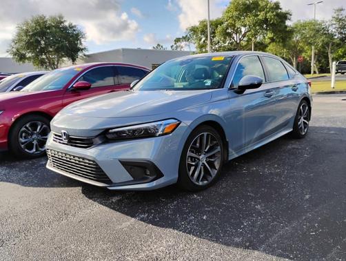 Sonic Gray Pearl 2024 Honda Civic Touring