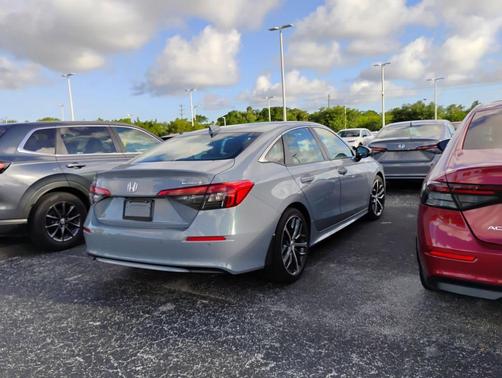 Sonic Gray Pearl 2024 Honda Civic Touring