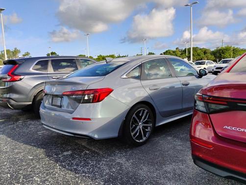 Sonic Gray Pearl 2024 Honda Civic Touring