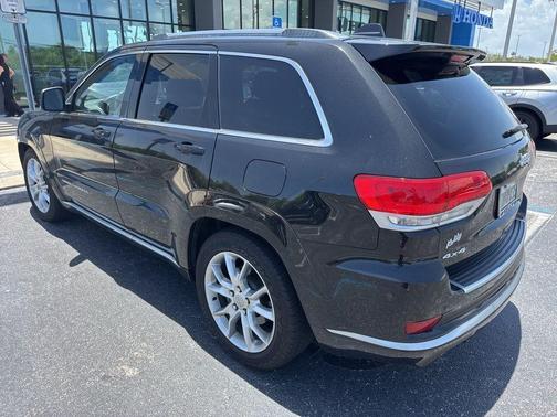 Brilliant Black Crystal Pearlcoat 2016 Jeep Grand Cherokee Summit
