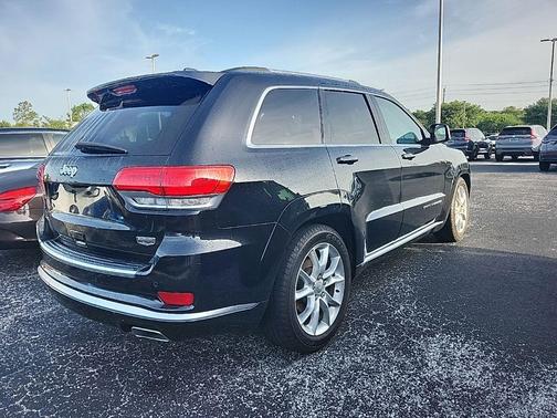 Brilliant Black Crystal Pearlcoat 2016 Jeep Grand Cherokee Summit
