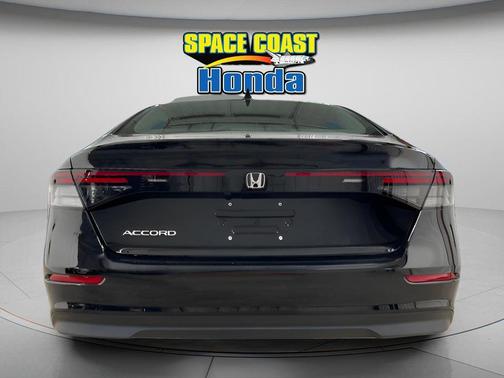 Crystal Black Pearl 2026 Honda Accord SE