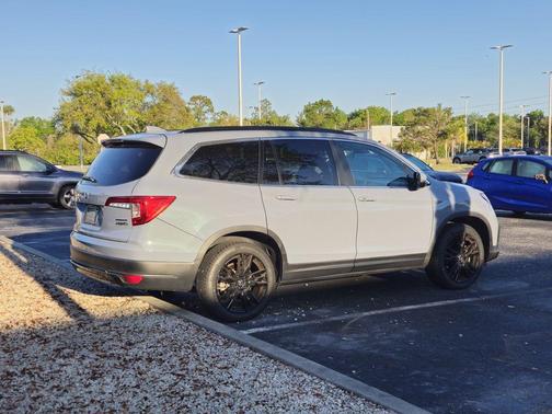 Sonic Gray Pearl 2022 Honda Pilot Special Edition