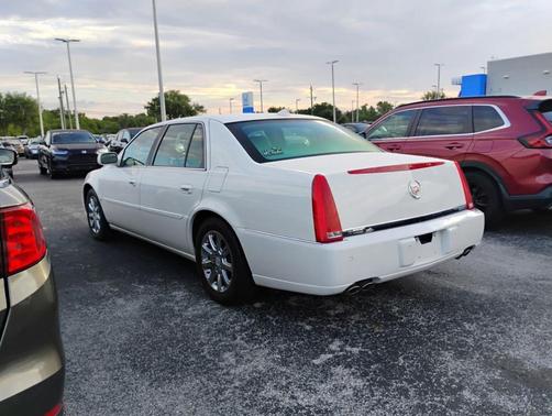 Cotillion White 2009 Cadillac DTS