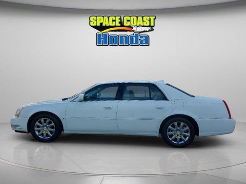 Cotillion White 2009 Cadillac DTS