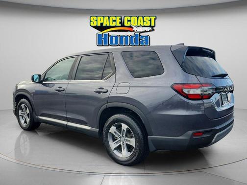 2023 Honda Pilot EX-L 8-Passenger