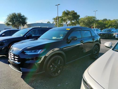 Crystal Black Pearl 2024 Honda HR-V Sport