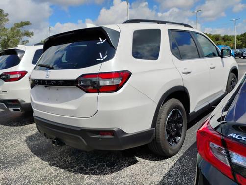 Platinum White Pearl 2025 Honda Pilot EX-L