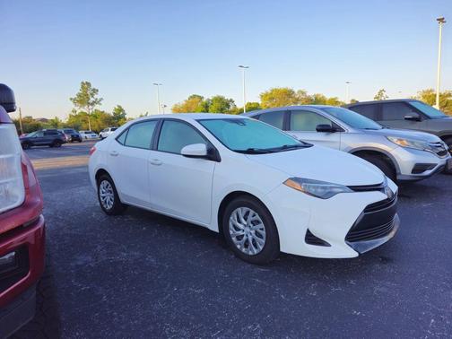 Super White 2019 Toyota Corolla LE
