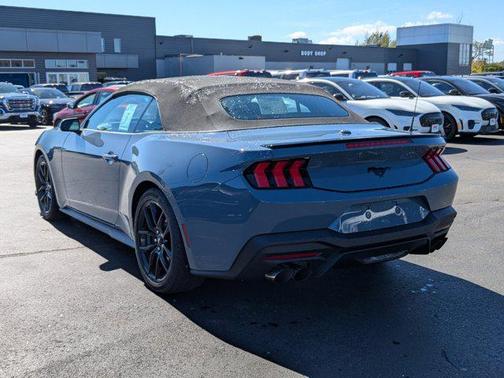 2025 Ford Mustang EcoBoost