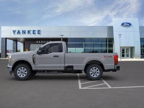2025 Ford F-350 XLT