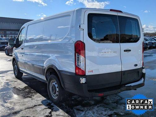 2022 Ford Transit-250 Base