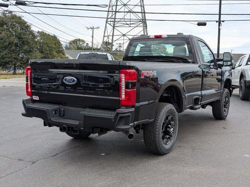 2025 Ford F-250 XL