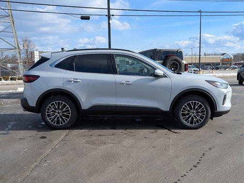 2026 Ford Escape PHEV Base