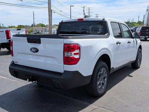 OXFORD WHITE 2026 Ford Maverick XLT