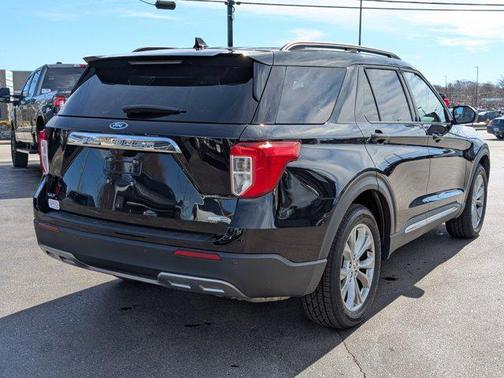 AGATE BLACK METALLIC 2020 Ford Explorer XLT
