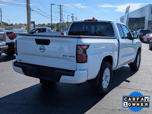 2024 Nissan Frontier SV