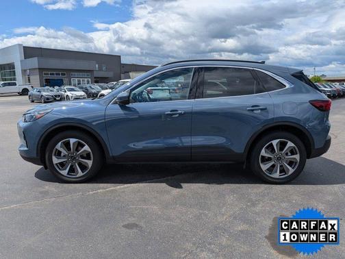 VAPOR BLUE METALLIC 2023 Ford Escape Platinum