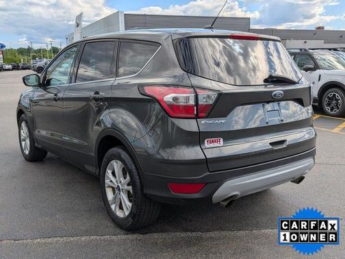 MAGNETIC METALLIC 2017 Ford Escape SE