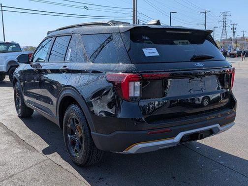 AGATE BLACK METALLIC 2026 Ford Explorer Tremor