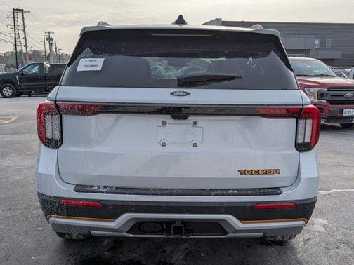 SPACE WHITE METALLIC 2026 Ford Explorer Tremor
