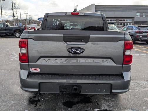 CARBONIZED GRAY METALLIC 2026 Ford Maverick Lobo Standard
