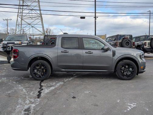 2026 Ford Maverick Lobo Standard