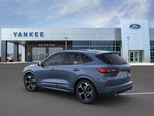 2025 Ford Escape ST-Line Elite