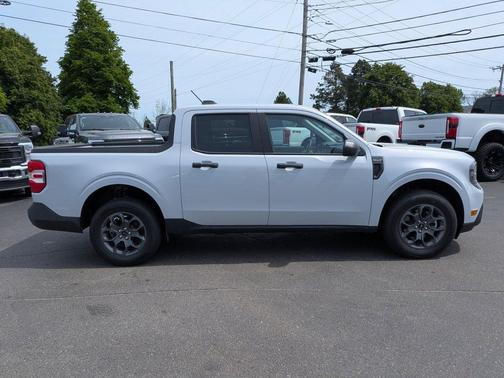 SPACE WHITE METALLIC 2026 Ford Maverick XLT