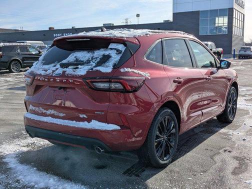 2026 Ford Escape ST-Line Elite