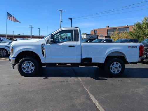 2025 Ford F-350 XLT