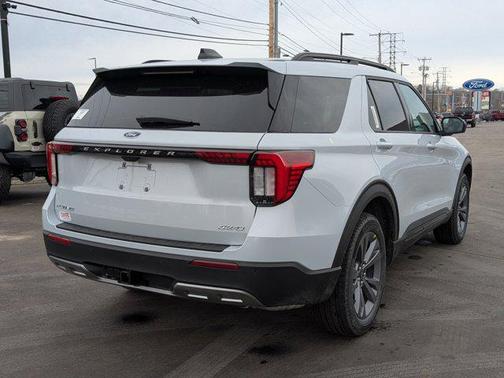 2026 Ford Explorer Active w/200A Pkg