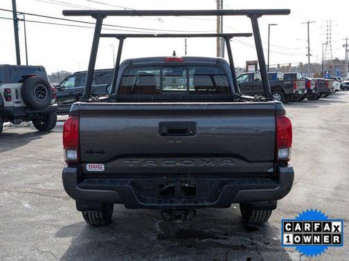 2022 Toyota Tacoma SR