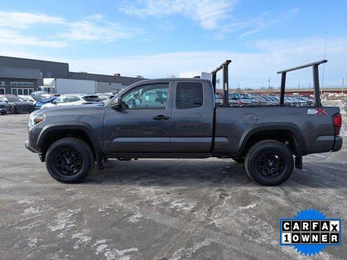 2022 Toyota Tacoma SR