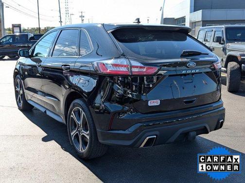2022 Ford Edge ST