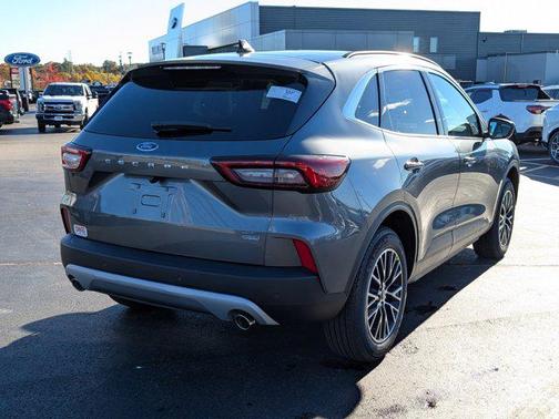 2026 Ford Escape PHEV Base