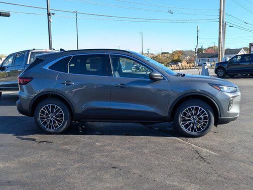 2026 Ford Escape PHEV Base