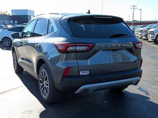 2026 Ford Escape PHEV Base