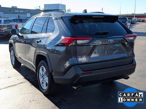 2021 Toyota RAV4 Hybrid XLE