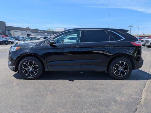 AGATE BLACK METALLIC 2020 Ford Edge SEL