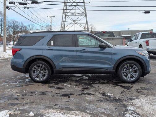 2026 Ford Explorer Active w/200A Pkg