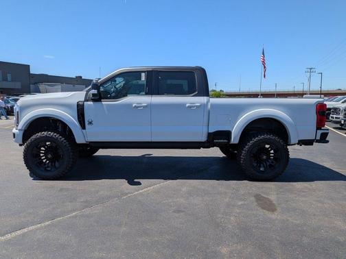 OXFORD WHITE 2026 Ford F-250 Lariat