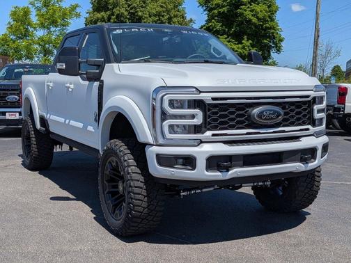 OXFORD WHITE 2026 Ford F-250 Lariat