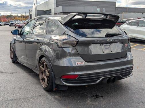 2018 Ford Focus ST