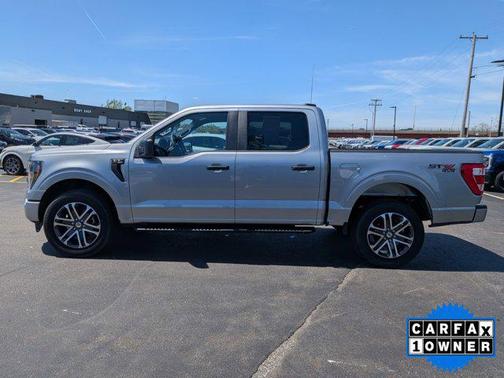 ICONIC SILVER METALLIC 2023 Ford F-150 XL