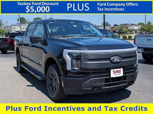 2025 Ford F-150 Lightning XLT