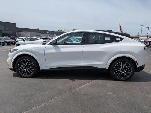 STAR WHITE MET TRI-COAT 2026 Ford Mustang Mach-E Premium