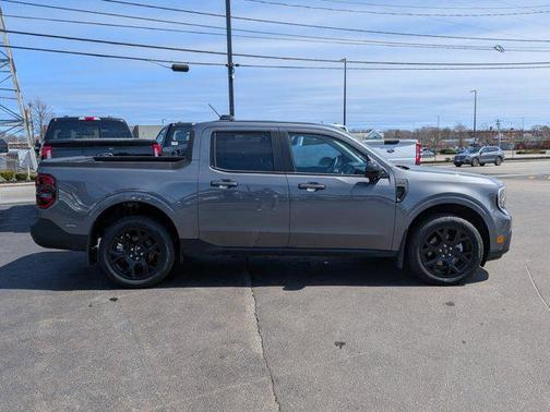 CARBONIZED GRAY METALLIC 2026 Ford Maverick Lariat