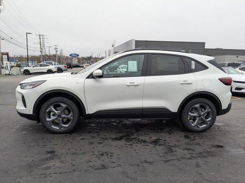 2026 Ford Escape ST-Line Select